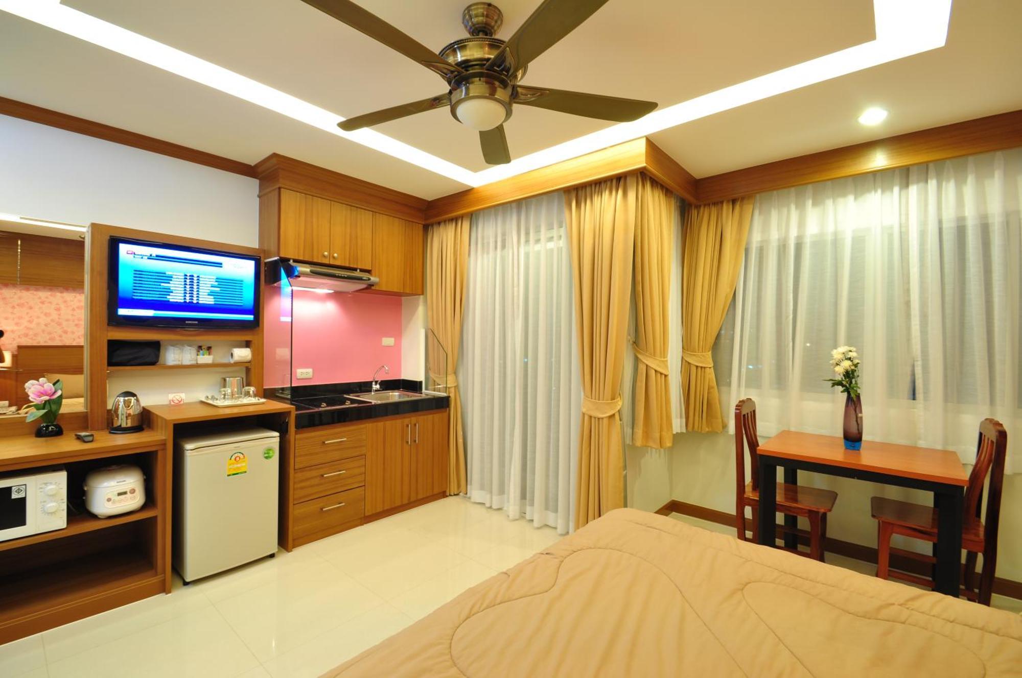 กรีนฮาร์เบอร์ เซอร์วิส อพาร์ทเมนท์ โรงแรม 3*