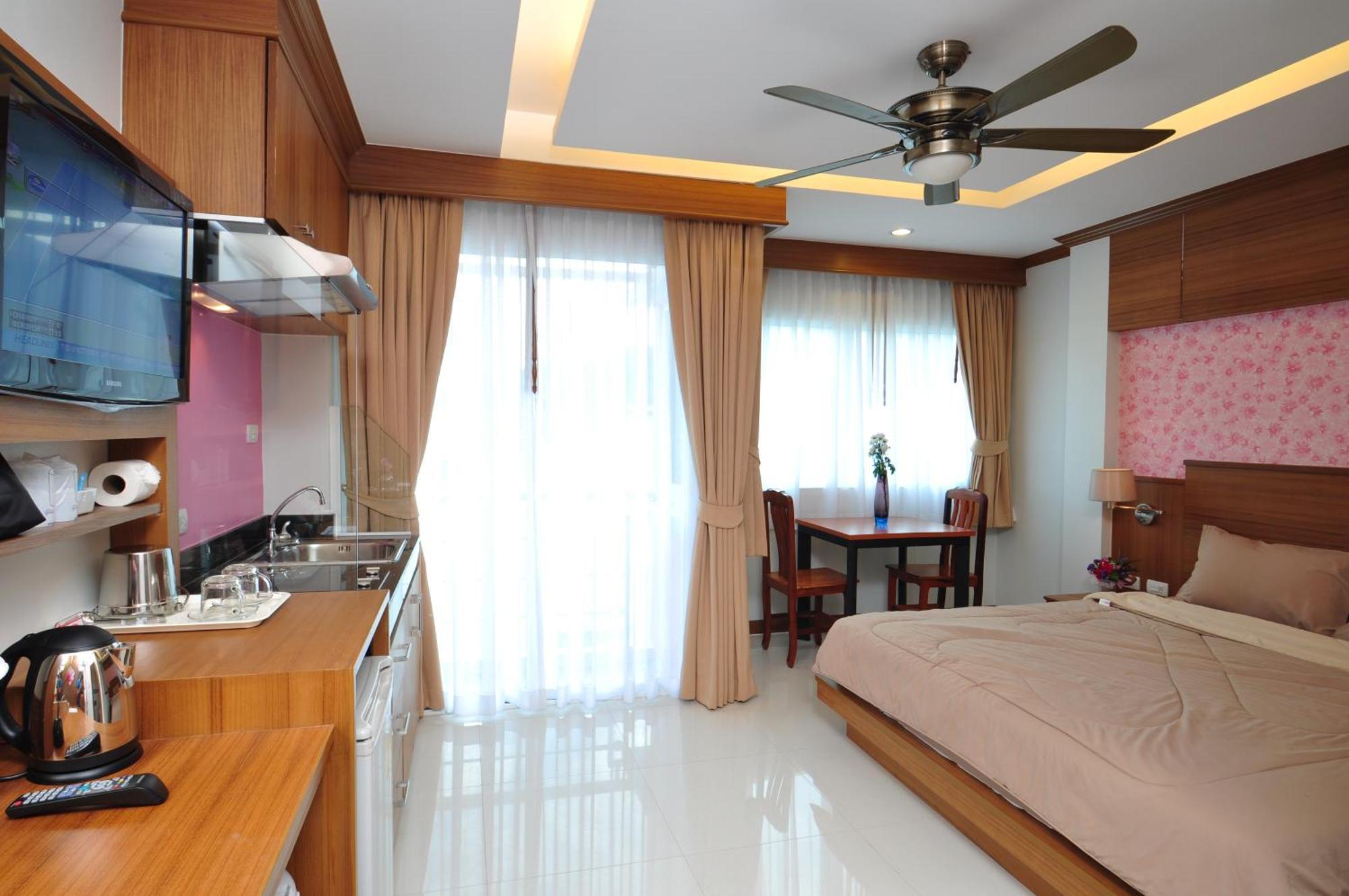 กรีนฮาร์เบอร์ เซอร์วิส อพาร์ทเมนท์ โรงแรม 3*