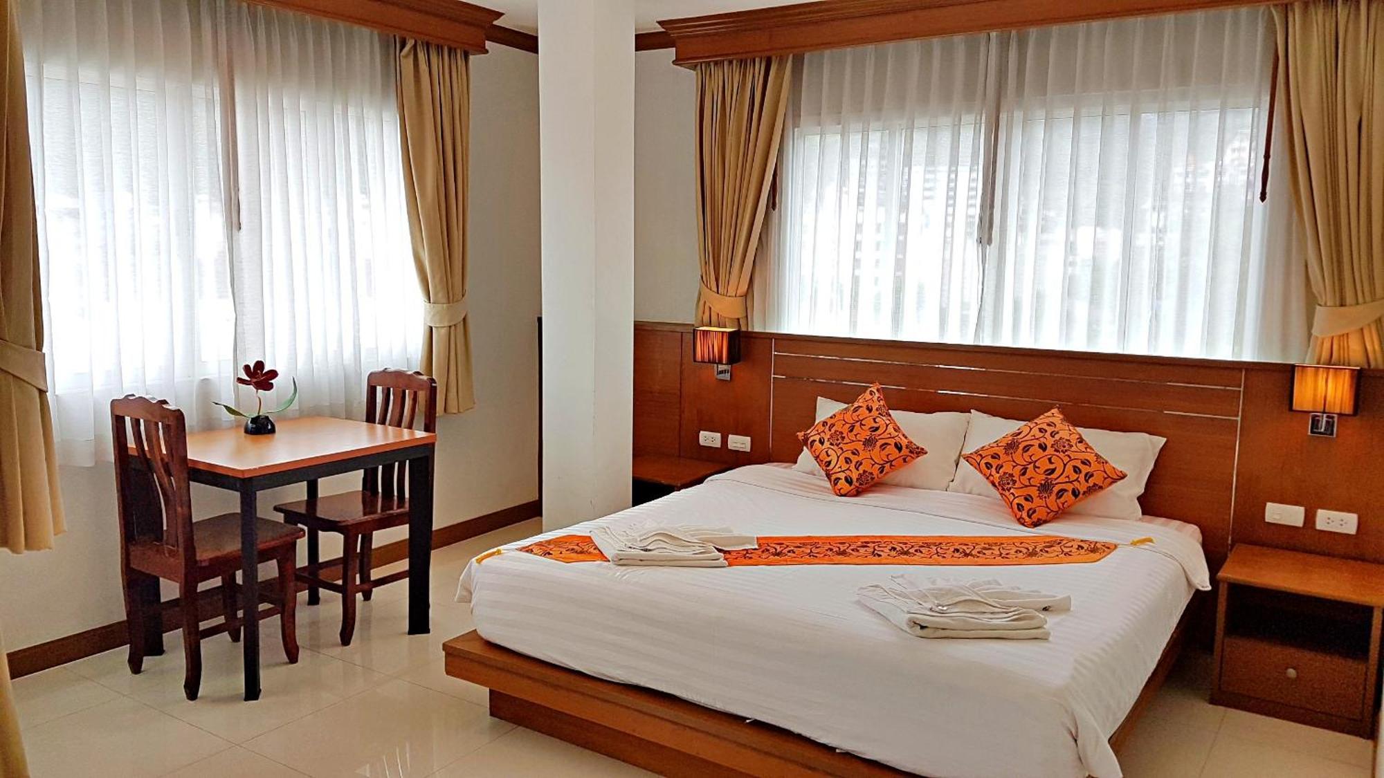 กรีนฮาร์เบอร์ เซอร์วิส อพาร์ทเมนท์ 3* Patong
